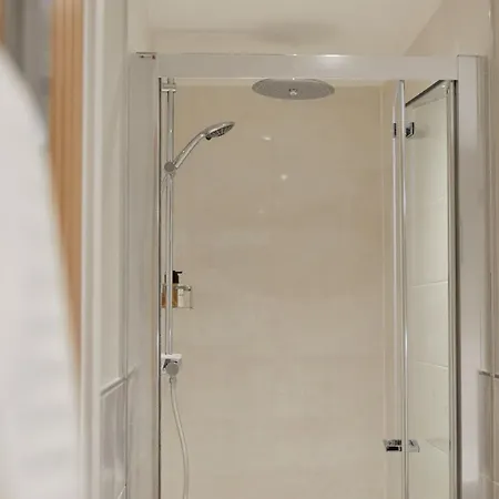 酒店 The Lime Tree 5*